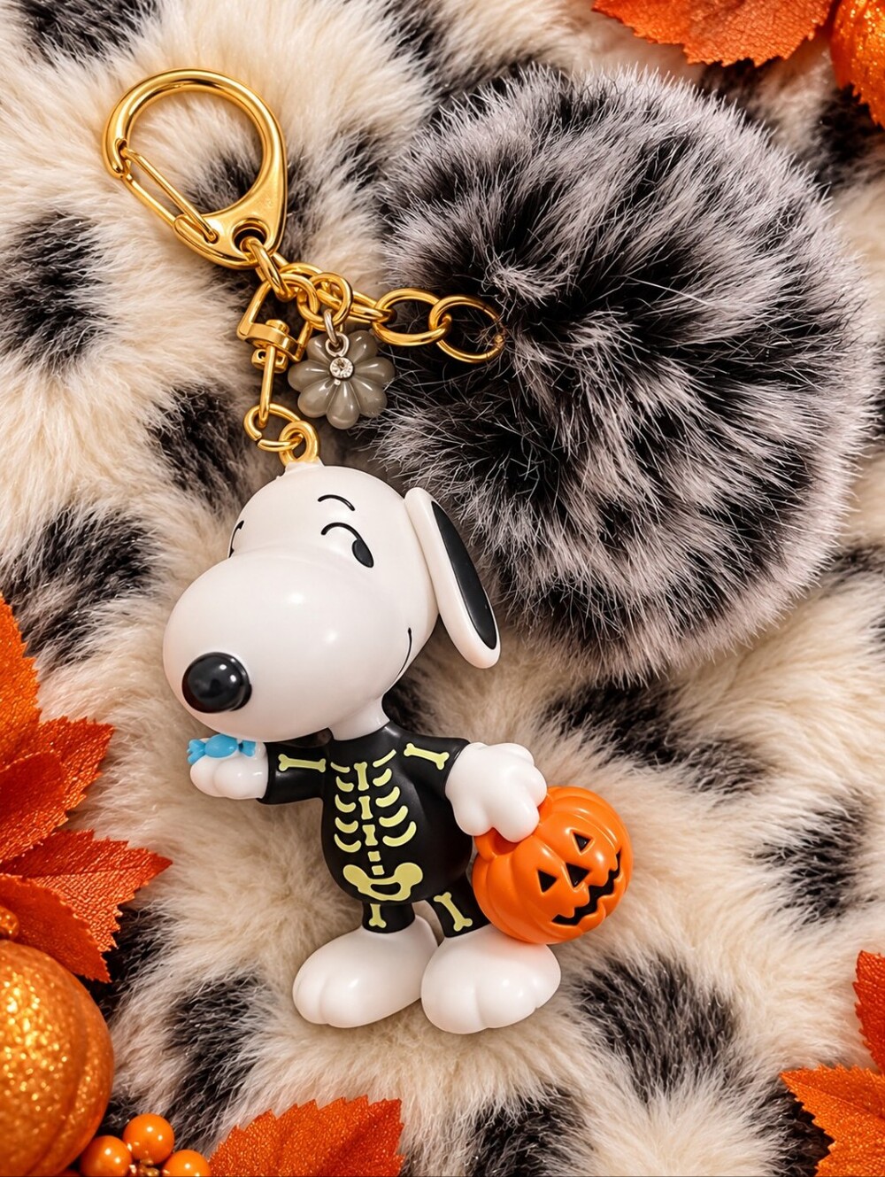 NEW Snoopy Halloween Skeleton Dog Keychain with Orange Pumpkin